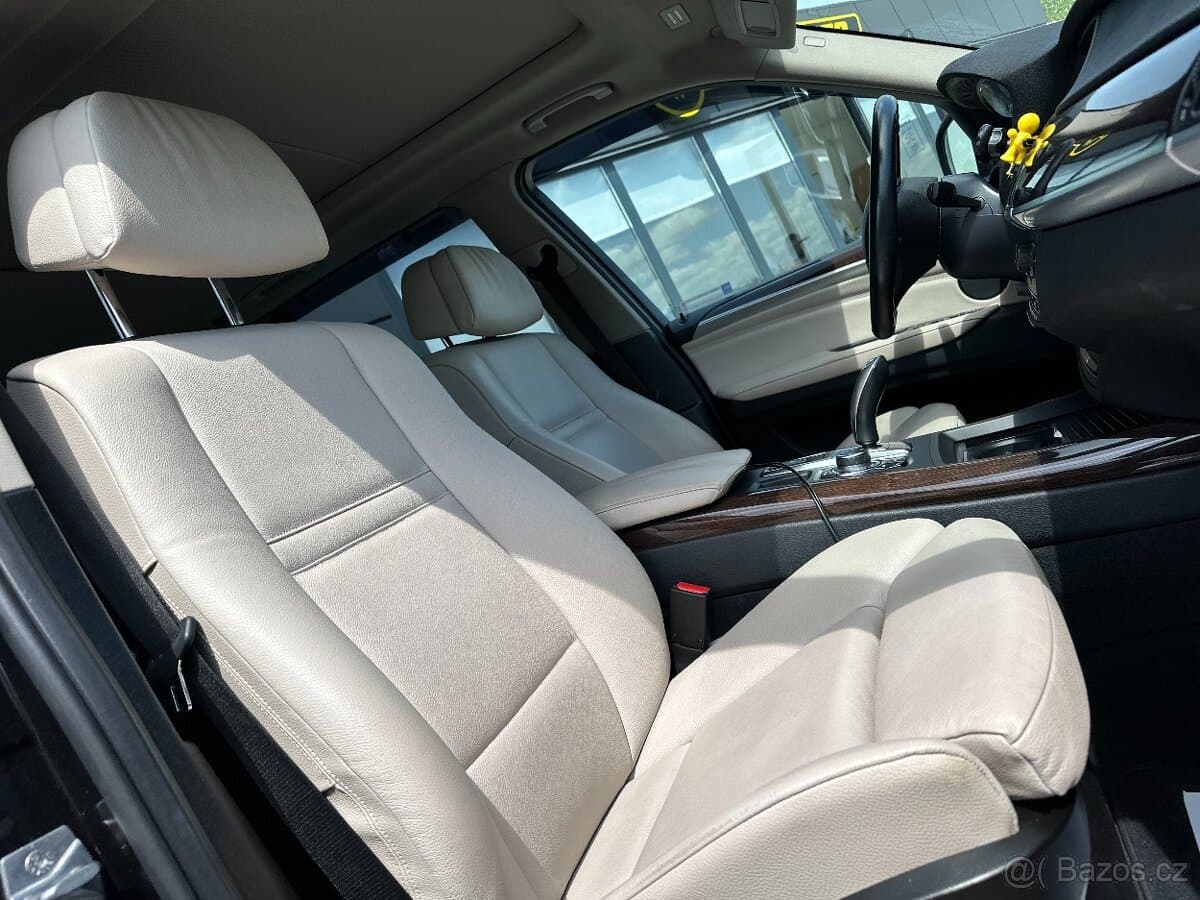 2011 BMW X5 - 17