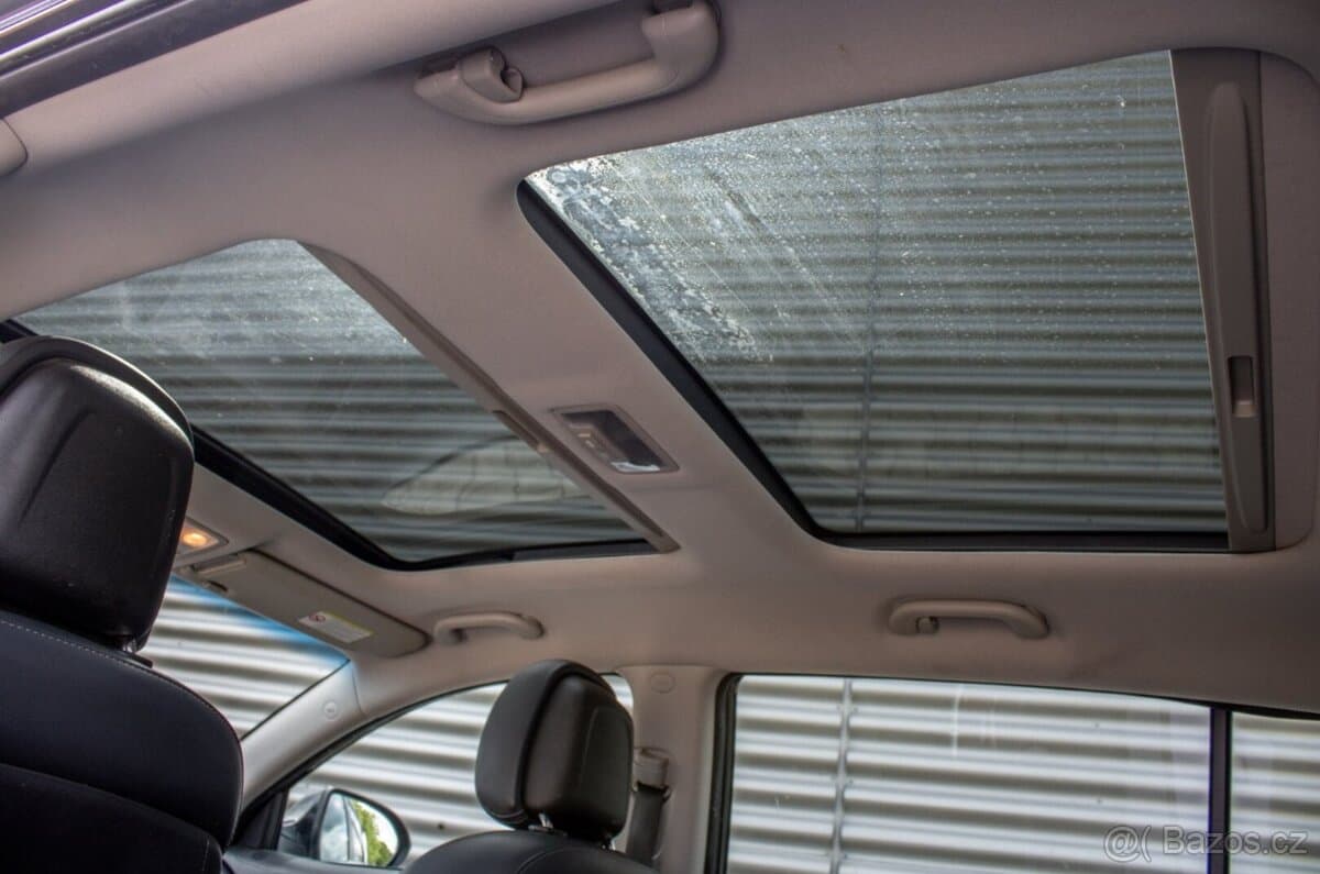 2012 Kia SPORTAGE - 17