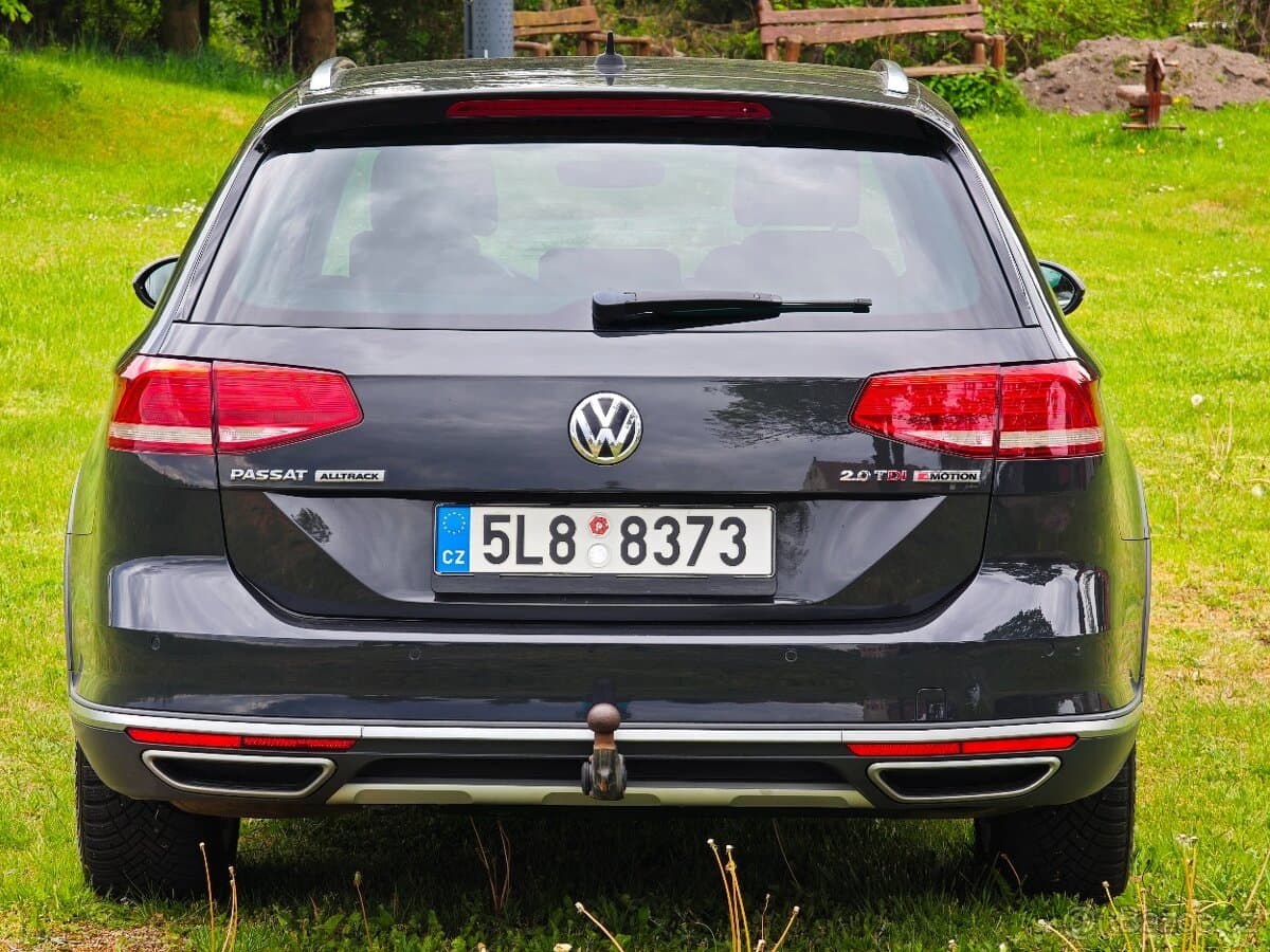 2016 Volkswagen PASSAT - 17