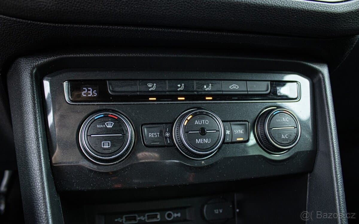 2018 Volkswagen TIGUAN - 17