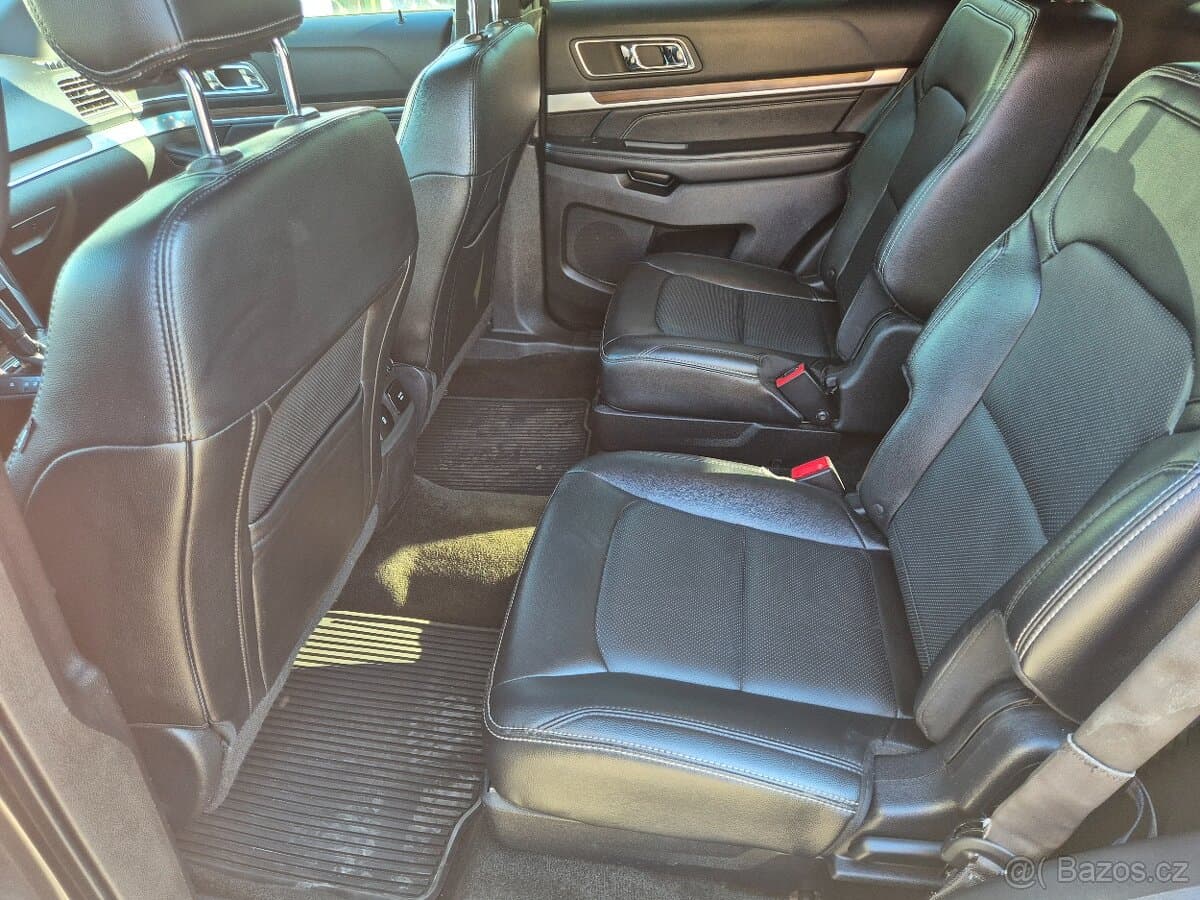 2015 Ford EXPLORER - 17