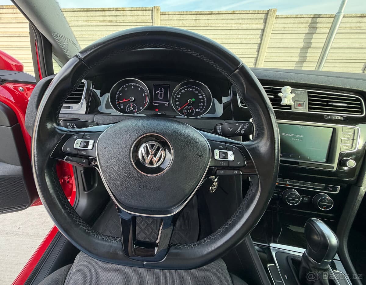 2017 Volkswagen GOLF - 17