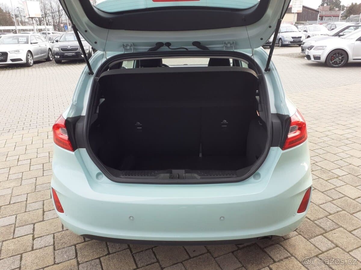 2017 Ford FIESTA - 17