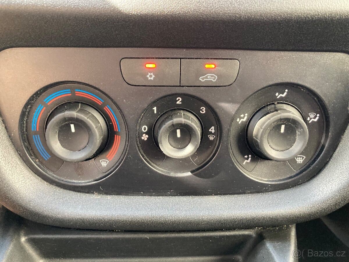 2019 Fiat DOBLO - 17