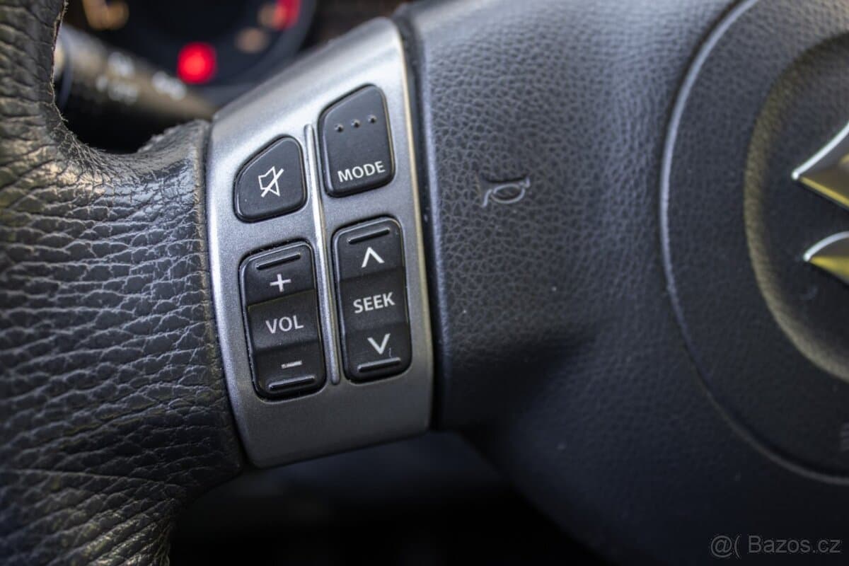 2011 Suzuki SX4 - 17