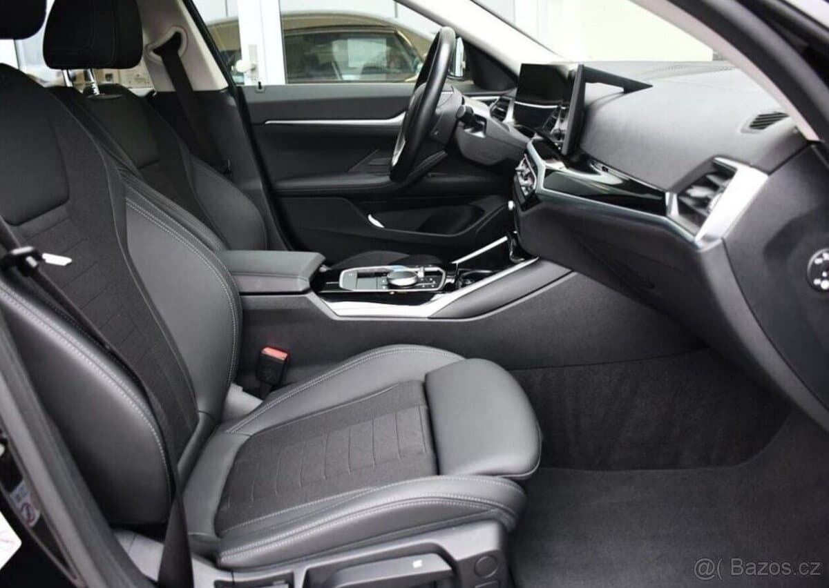 2023 BMW i4 - 17