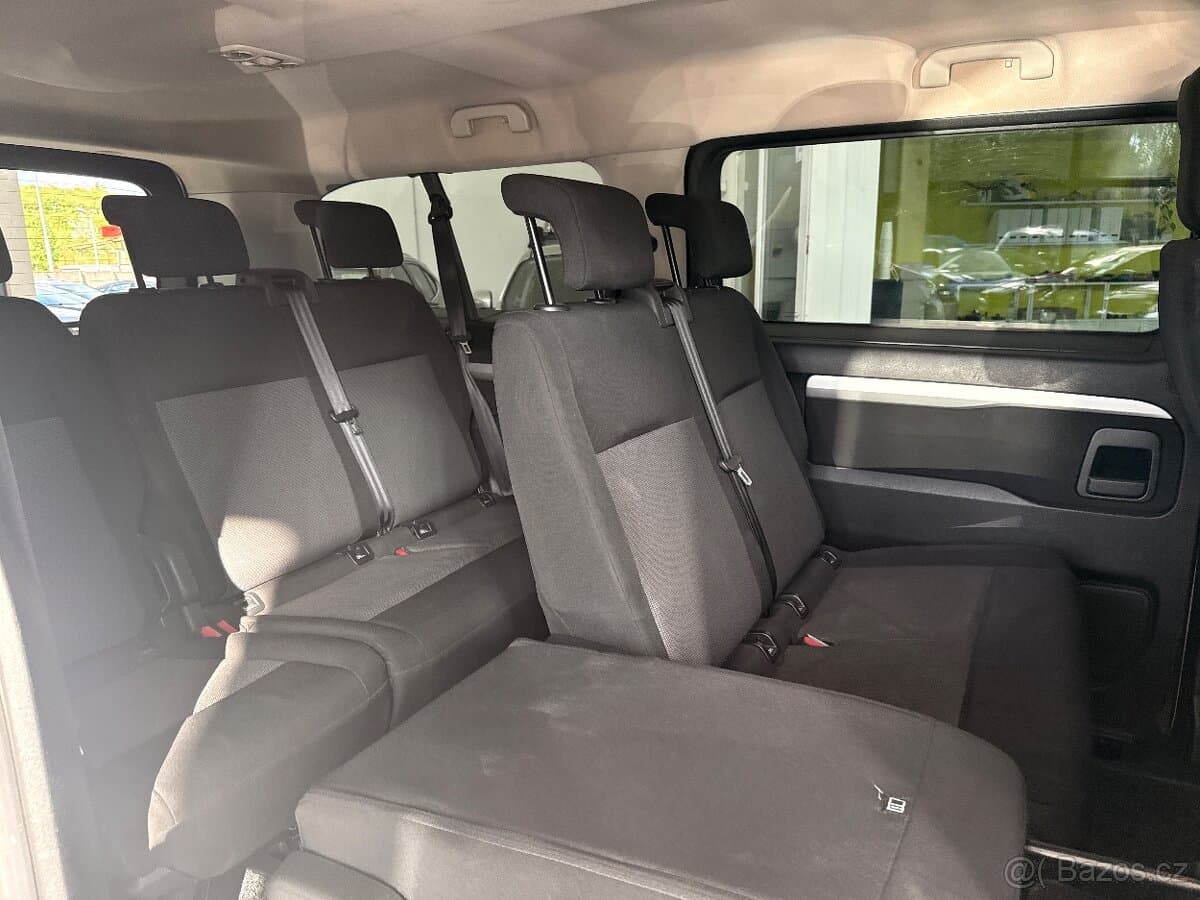 2017 Peugeot TRAVELLER - 17