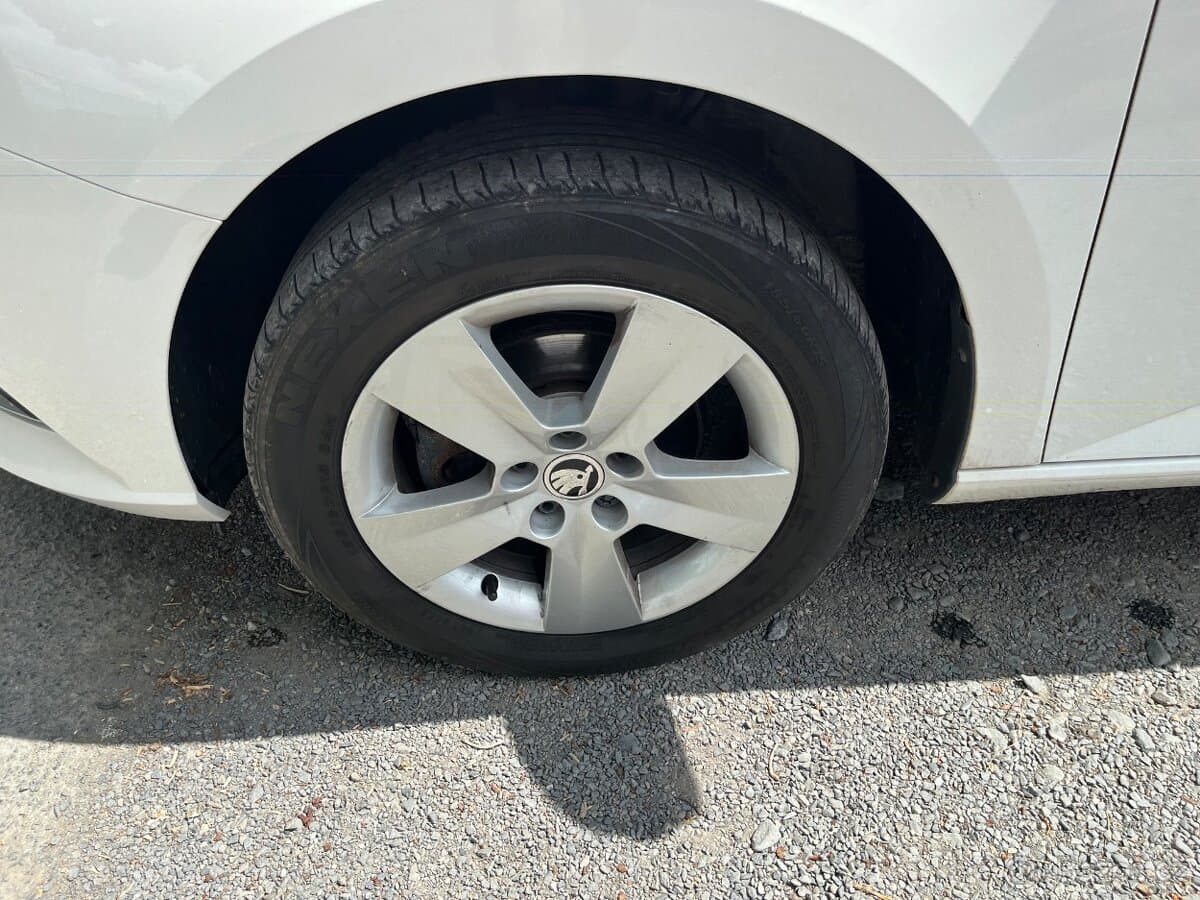 2019 Škoda FABIA - 17