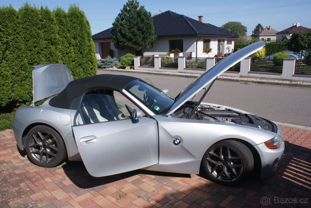 2004 BMW Z4 - 17
