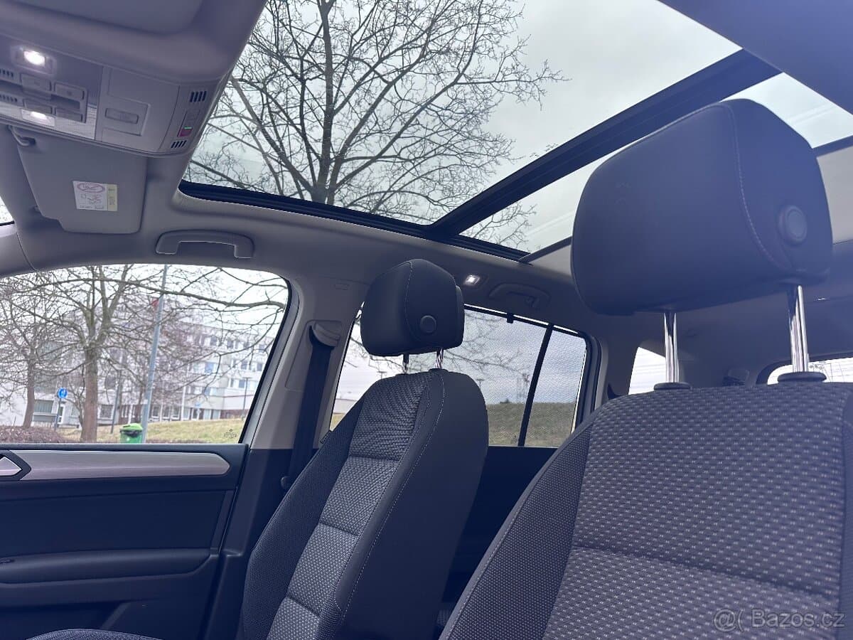 Volkswagen TOURAN - 17
