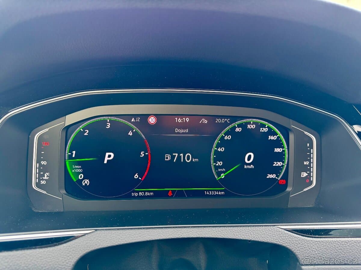 2020 Volkswagen PASSAT - 17