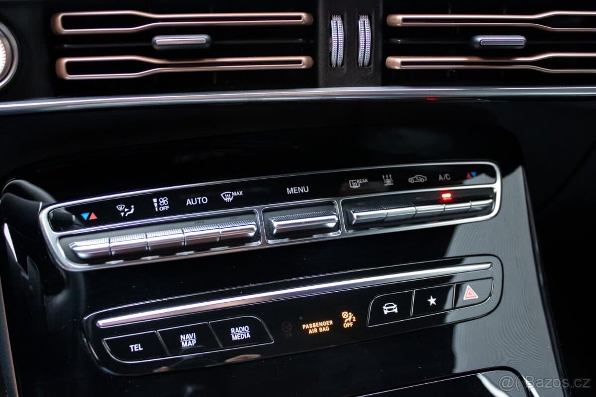2020 Mercedes-Benz EQC - 17
