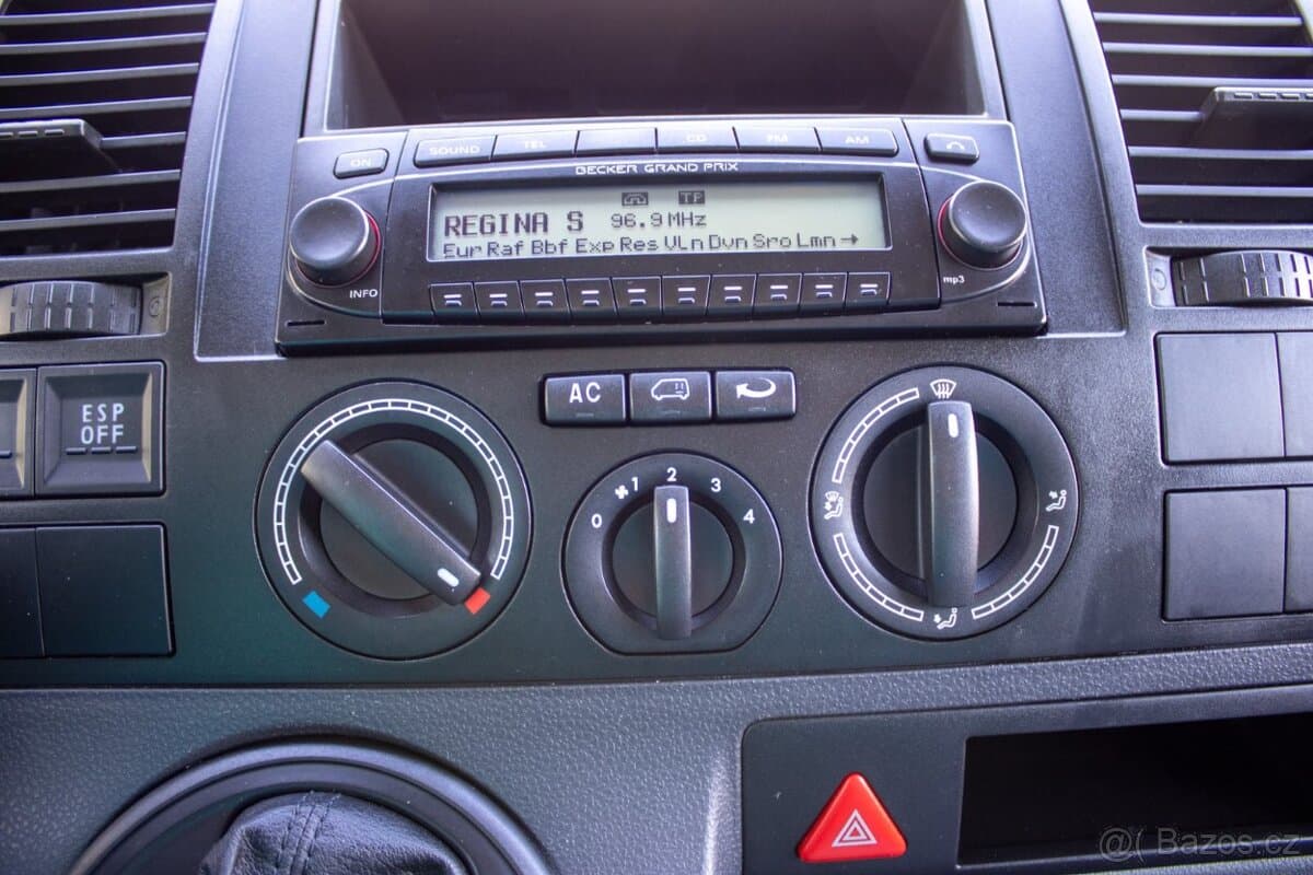 2008 Volkswagen CARAVELLE - 17