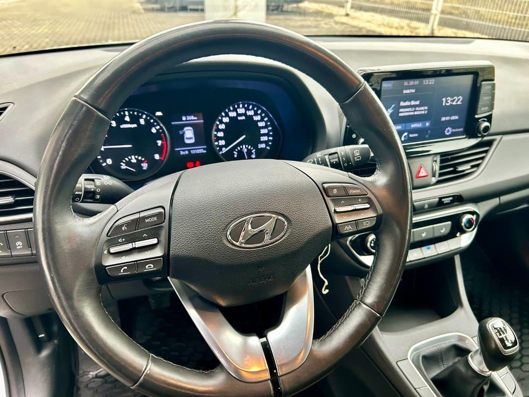 2022 Hyundai i30 - 17
