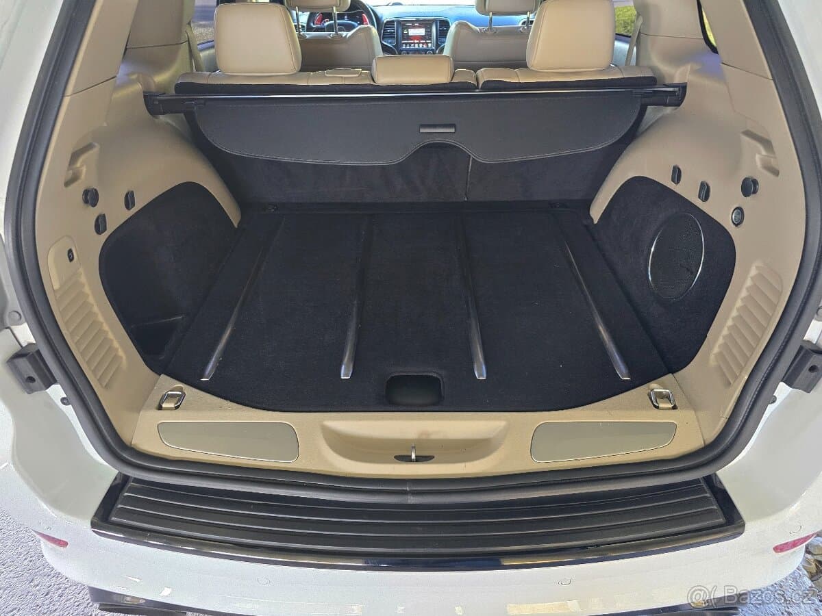 2014 Jeep CHEROKEE - 17