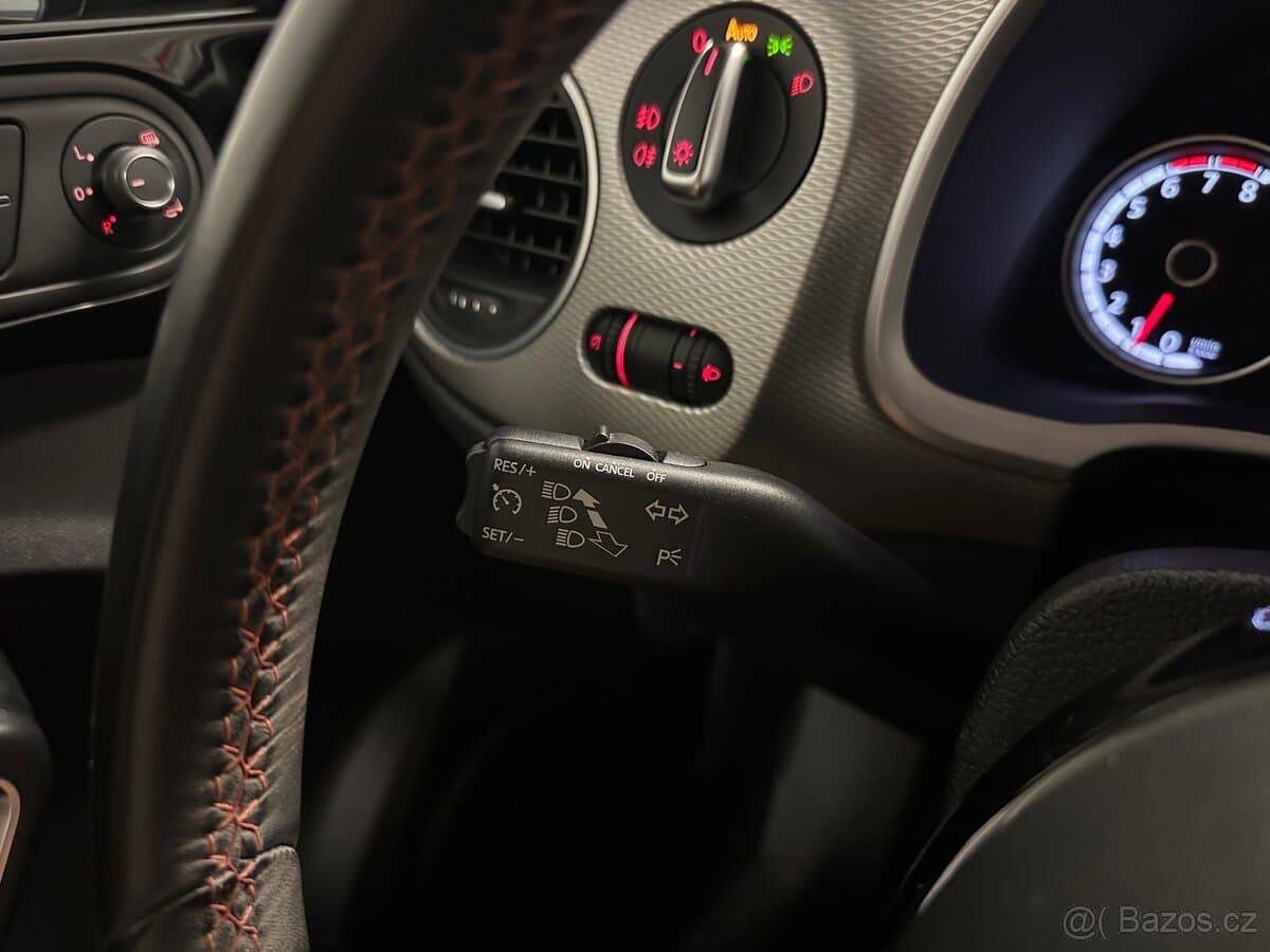 2017 Volkswagen BEETLE - 17