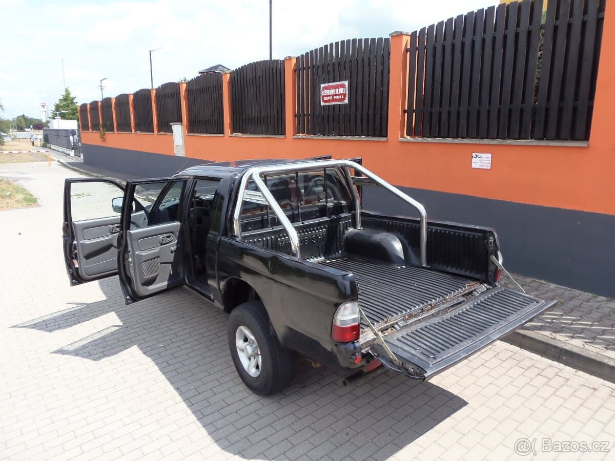 2002 Mitsubishi L200 - 17