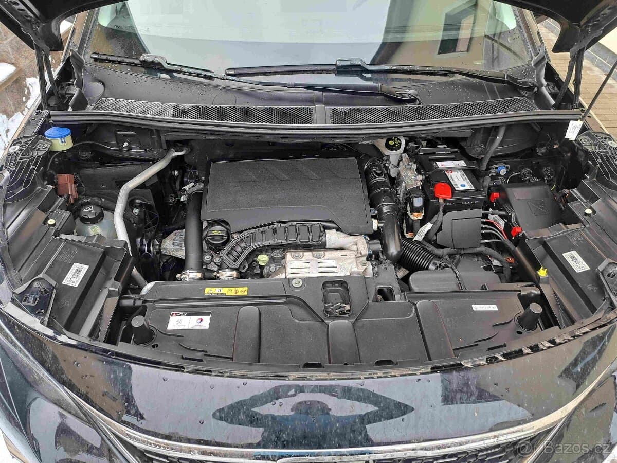 2020 Peugeot 5008 - 17