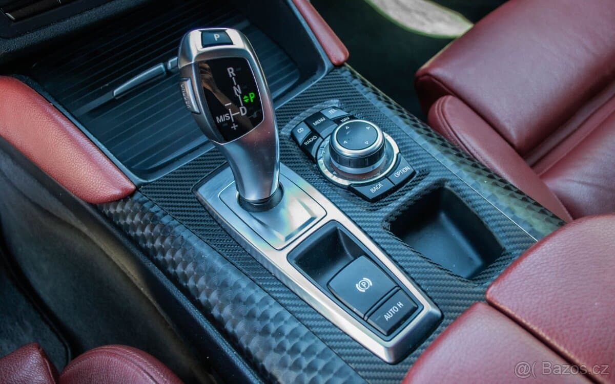 2012 BMW X6 - 17