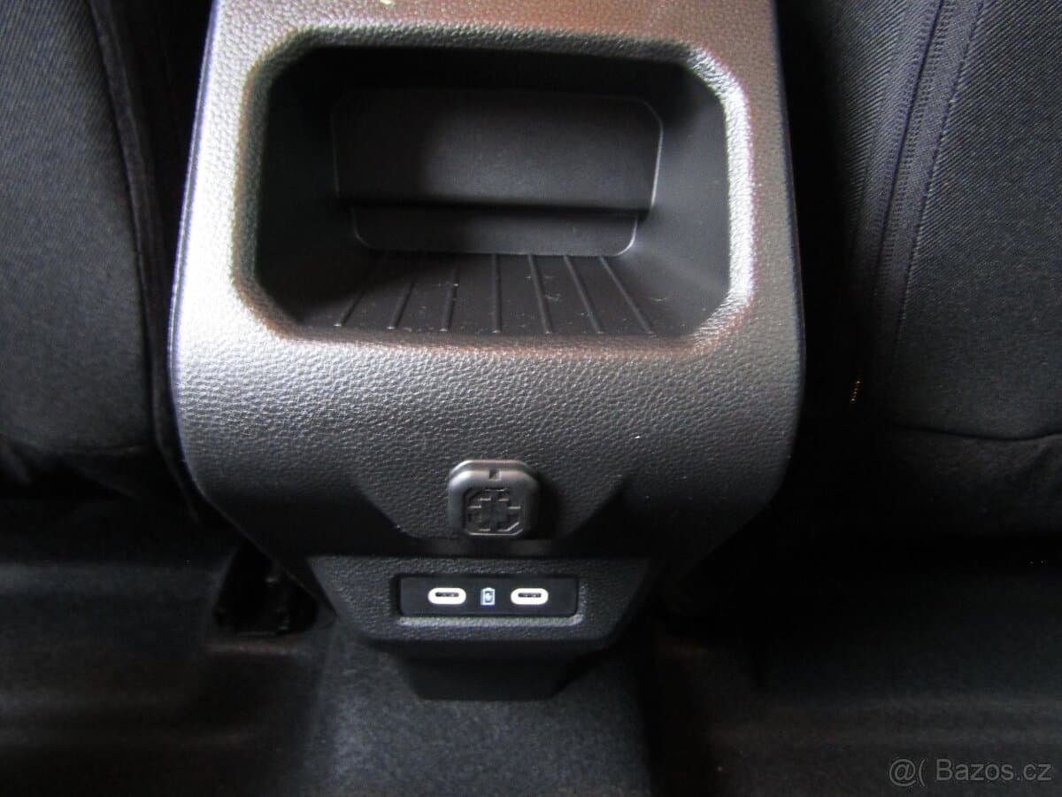 2025 Dacia DUSTER - 17