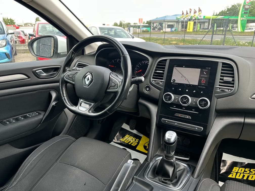 2022 Renault MEGANE - 17