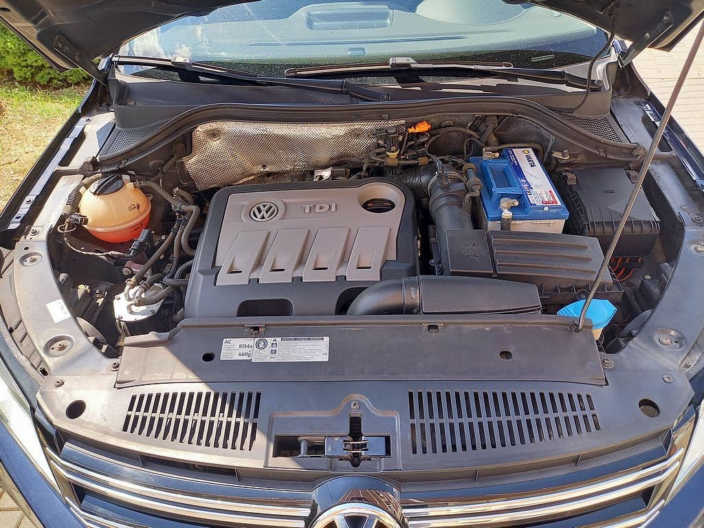 2012 Volkswagen TIGUAN - 17