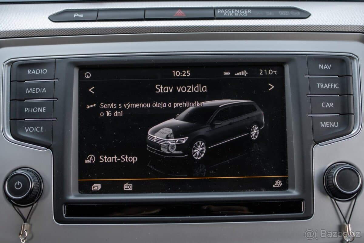 2016 Volkswagen PASSAT - 17