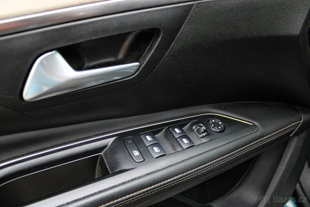 2019 Peugeot 5008 - 17