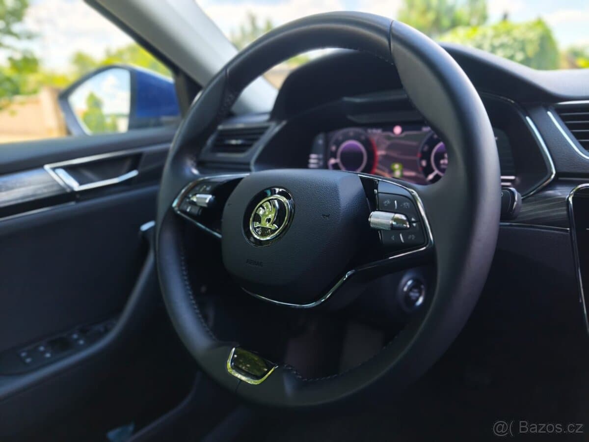 2021 Škoda SUPERB - 17