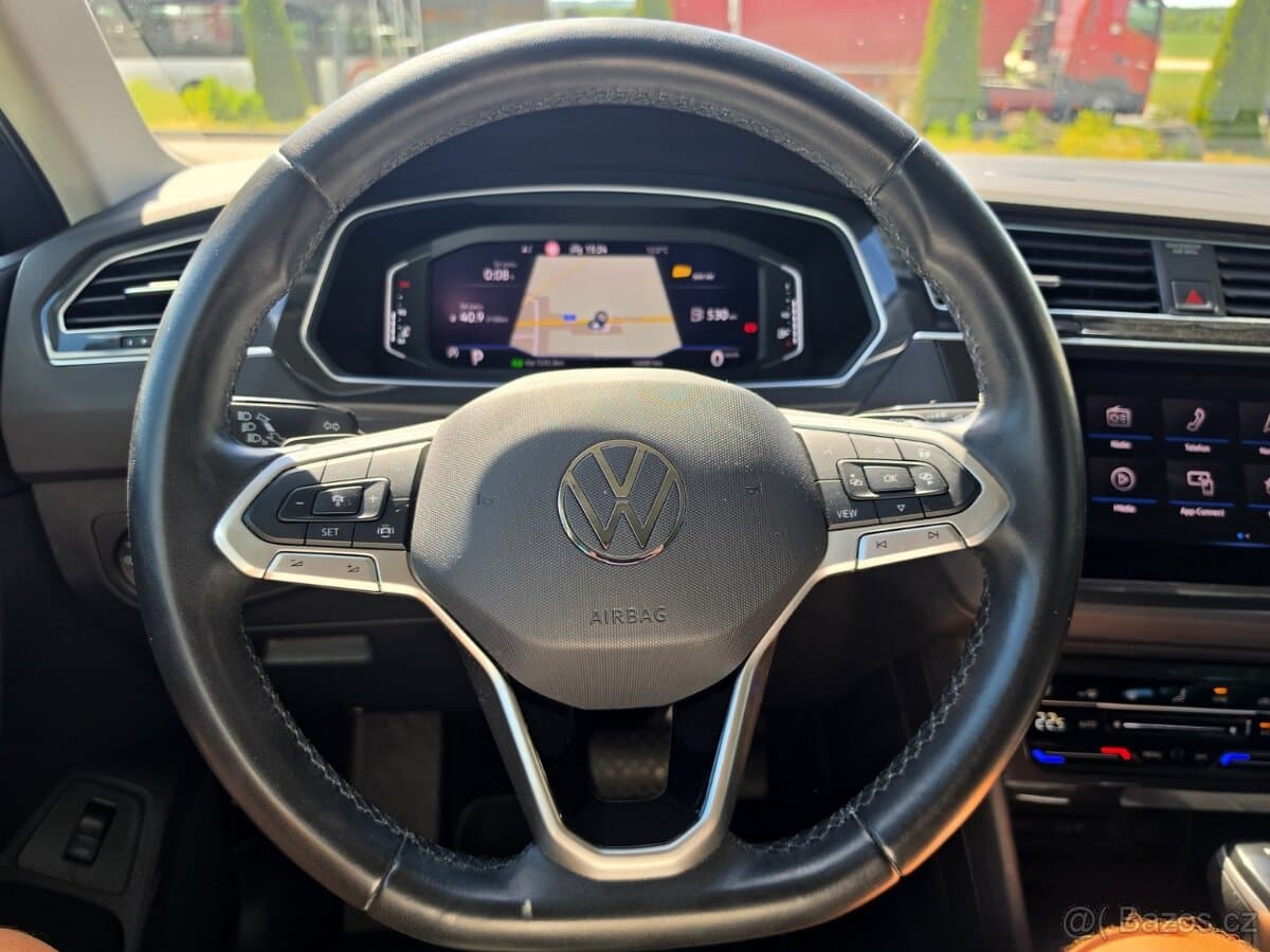 2022 Volkswagen TIGUAN - 17