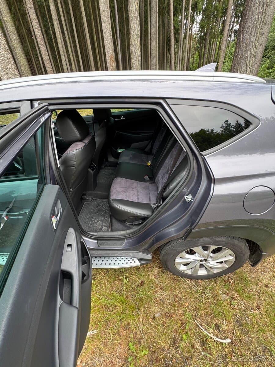Hyundai TUCSON - 17