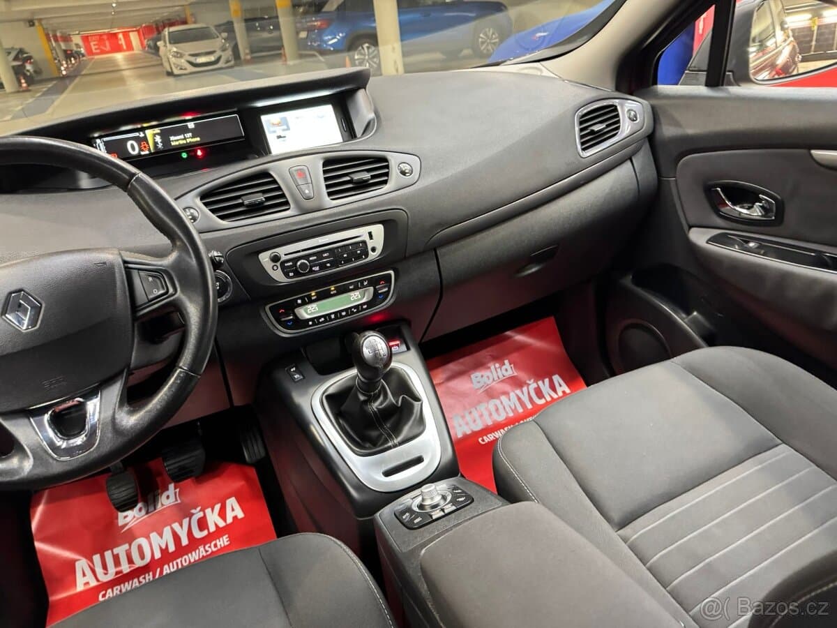 2015 Renault SCENIC - 17