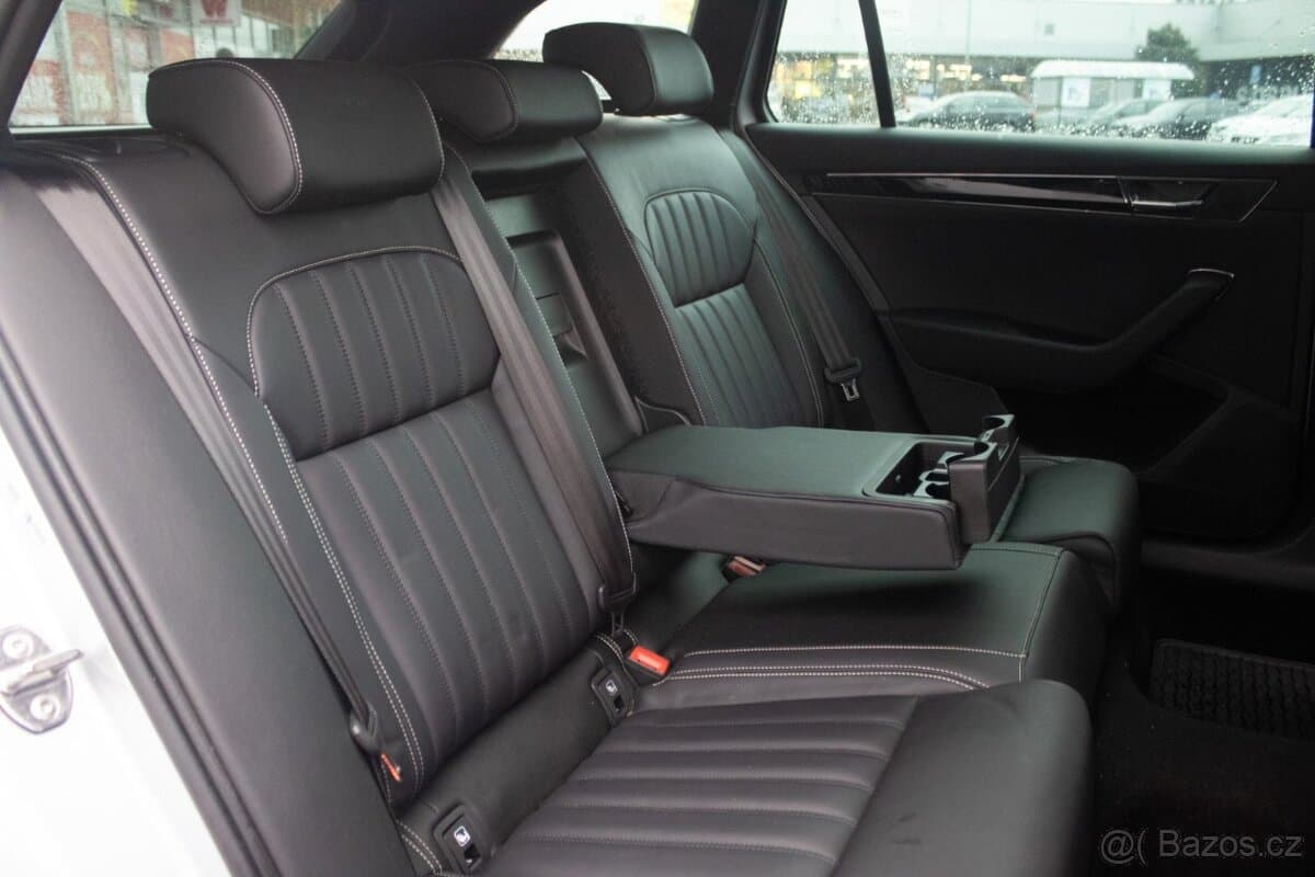 2022 Škoda SUPERB - 17