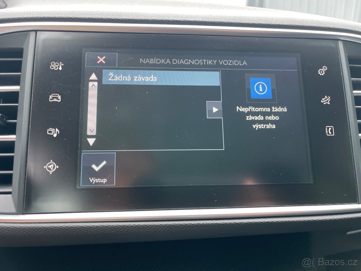 2016 Peugeot 308 - 17