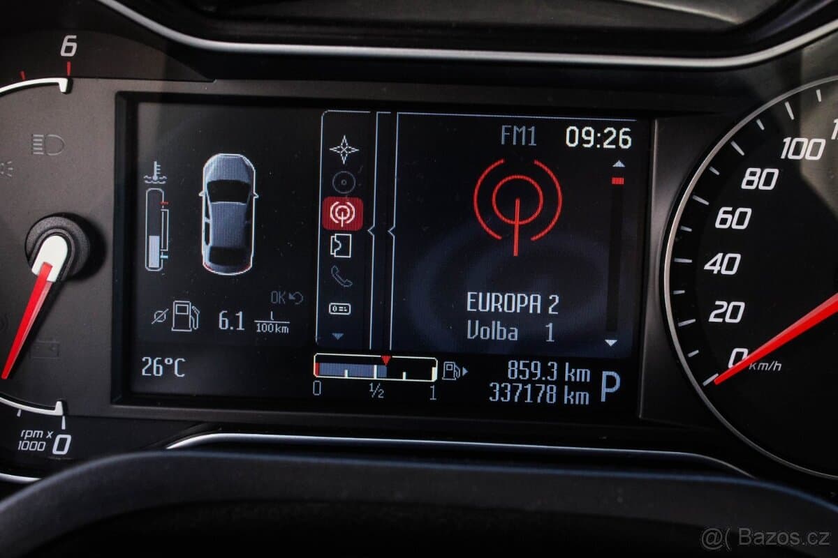 2011 Ford S-MAX - 17