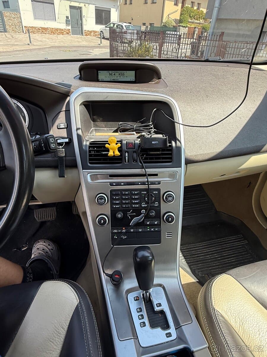 2010 Volvo XC60 - 17