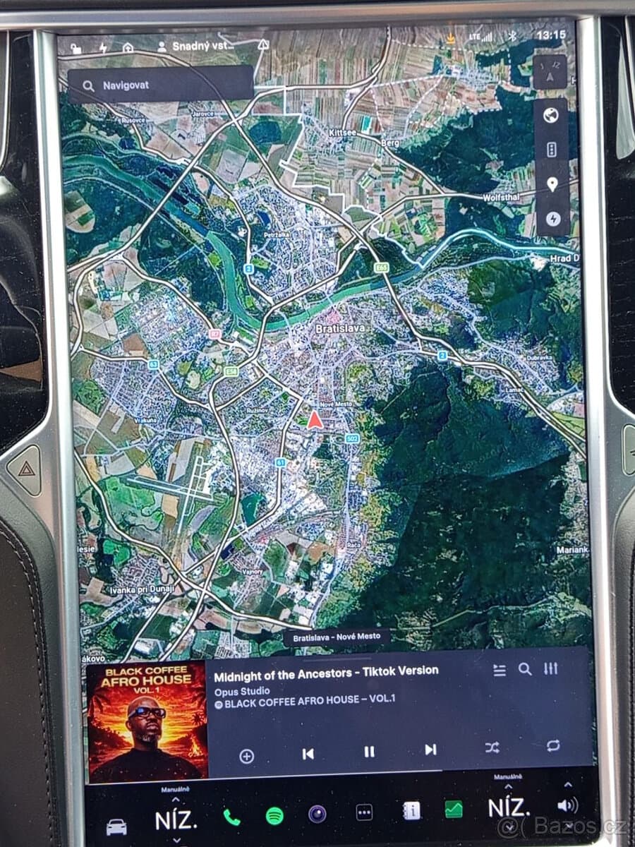 2018 Tesla MODEL X - 17