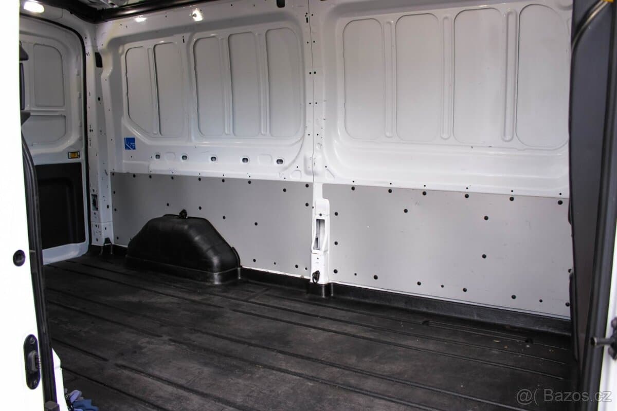 2018 Ford TRANSIT - 17