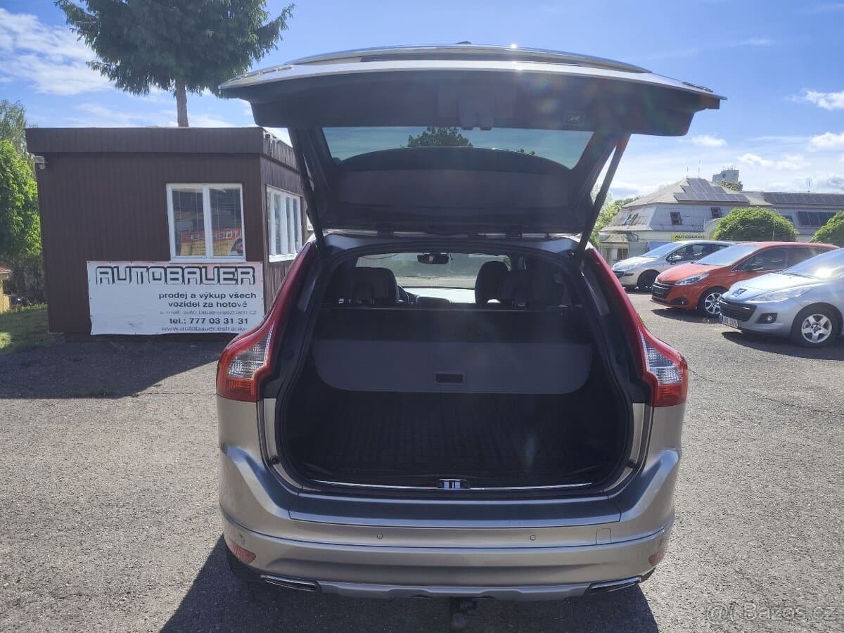 2016 Volvo XC60 - 17