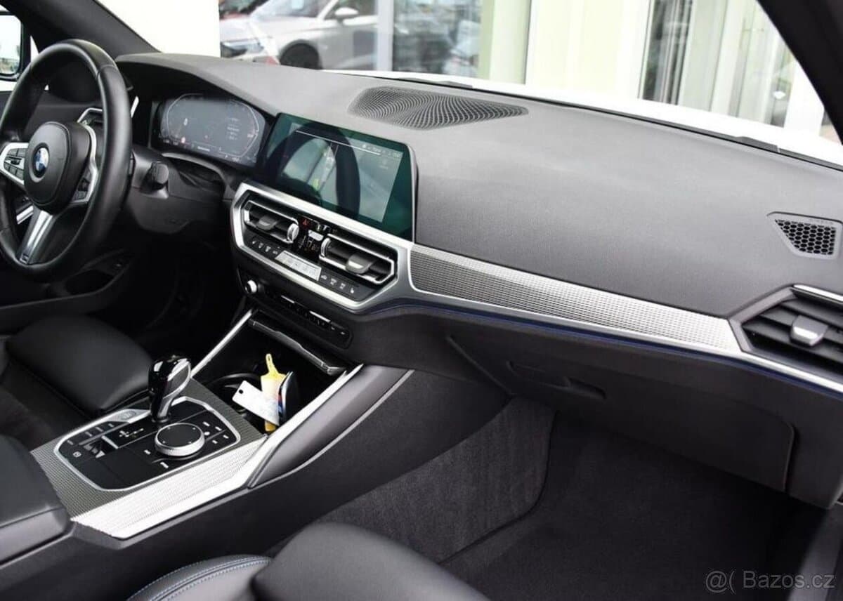 2022 BMW 3-SERIES - 17