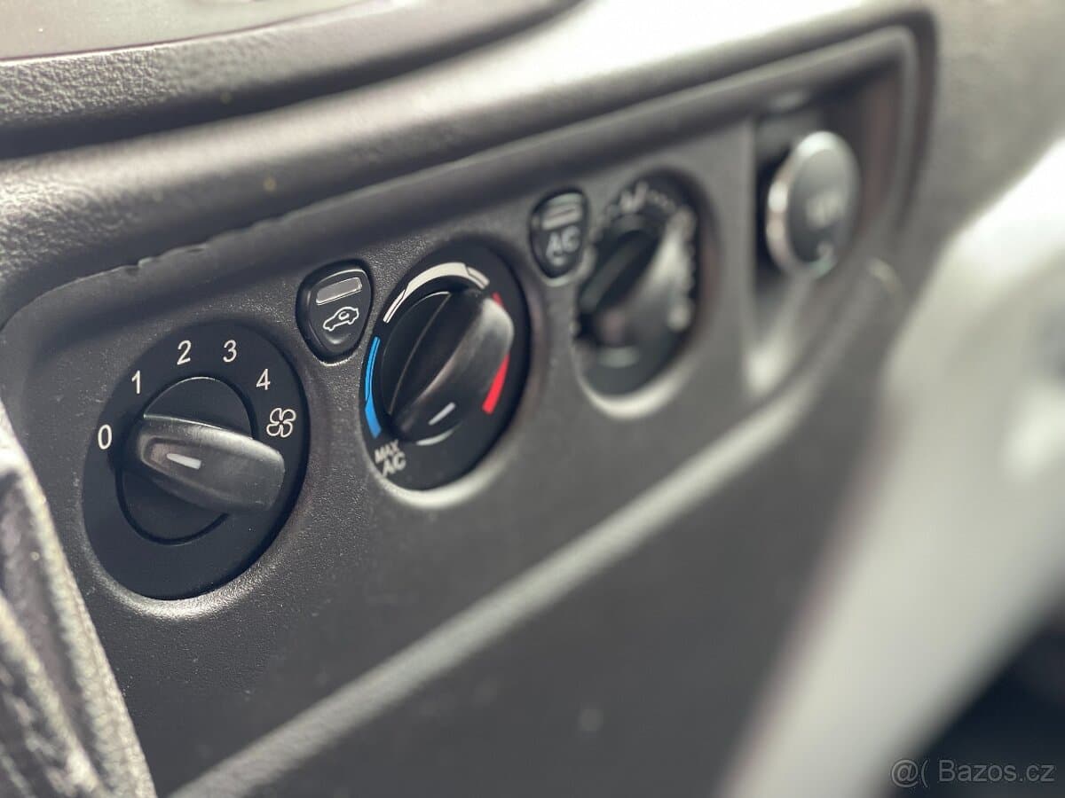 2017 Ford TRANSIT - 17