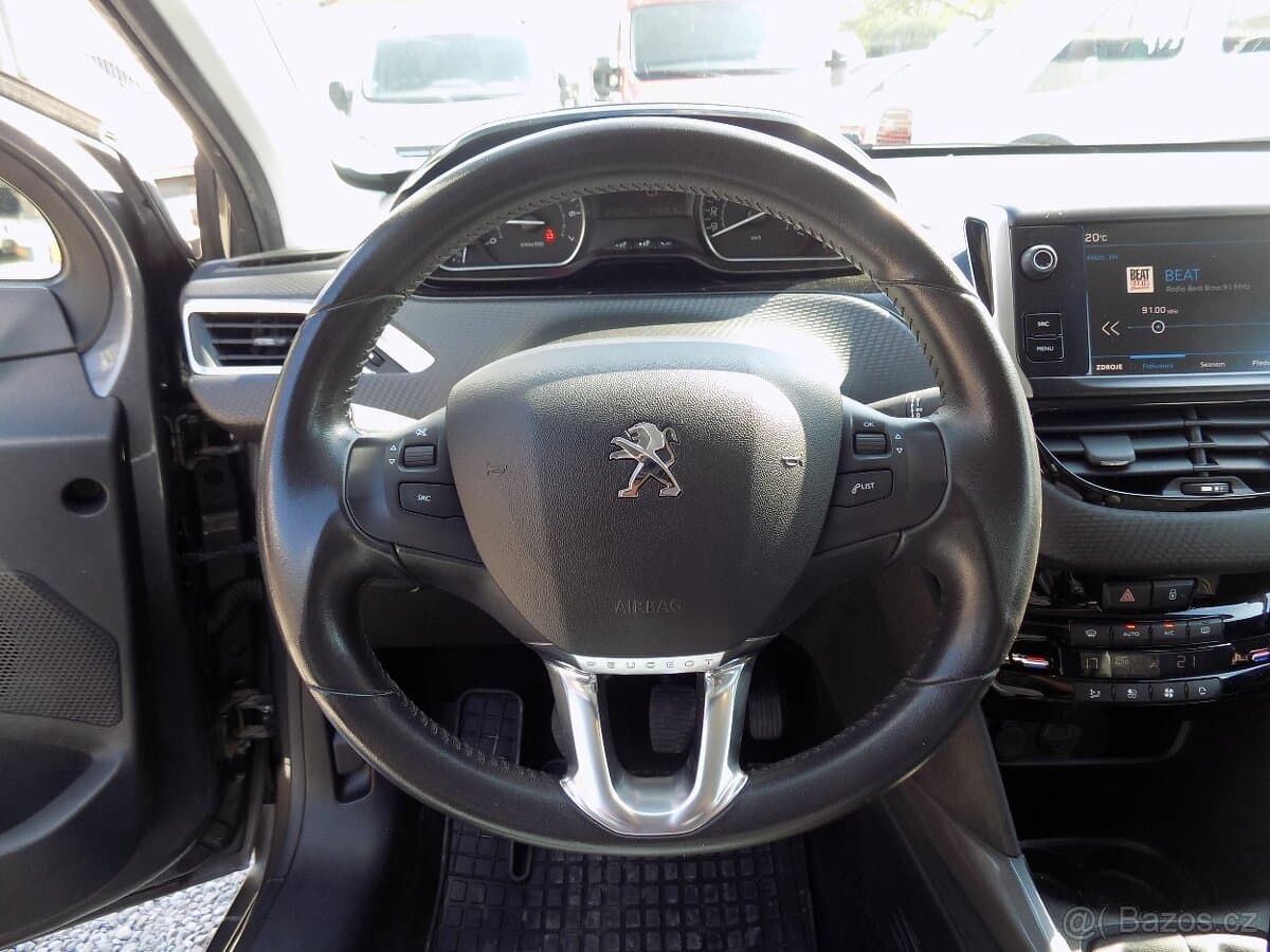 2018 Peugeot 2008 - 17