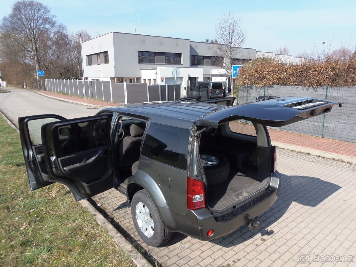 2006 Nissan PATHFINDER - 17