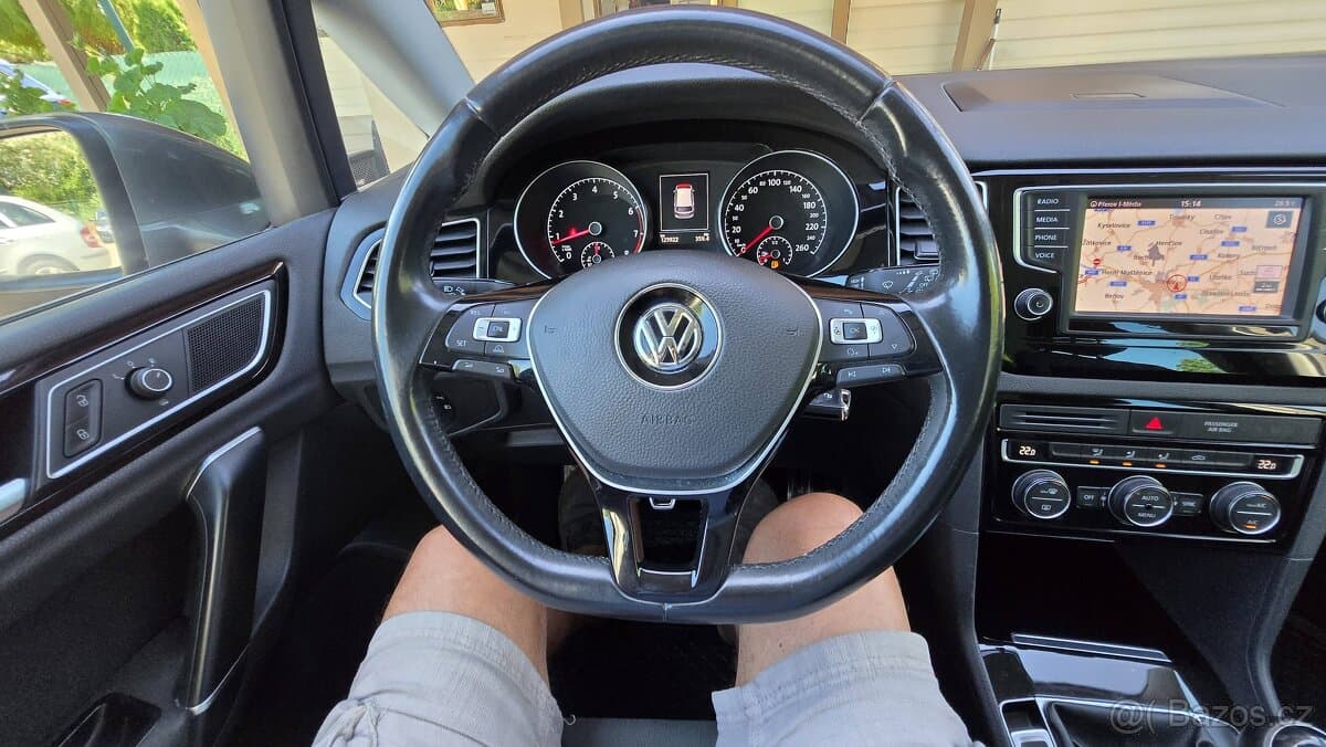 2017 Volkswagen GOLF - 17