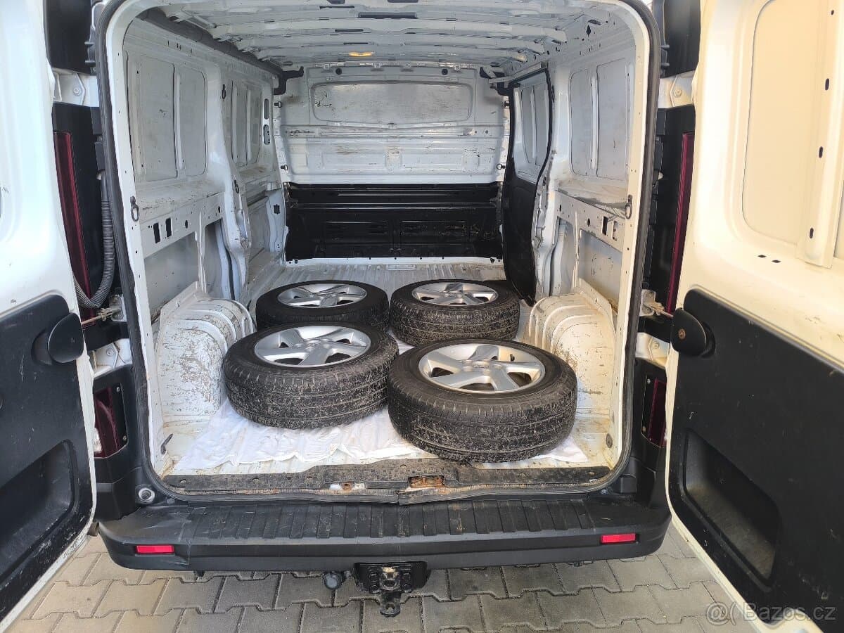 2017 Opel VIVARO - 17