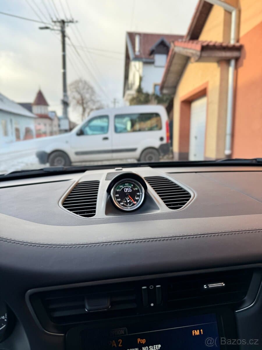 2014 Porsche 911 - 17
