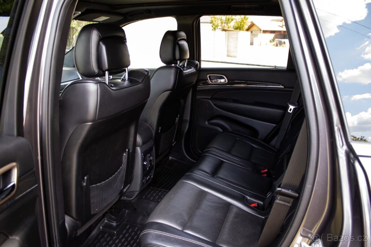 2014 Jeep CHEROKEE - 17