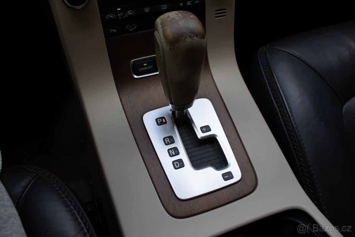 2010 Volvo XC70 - 17