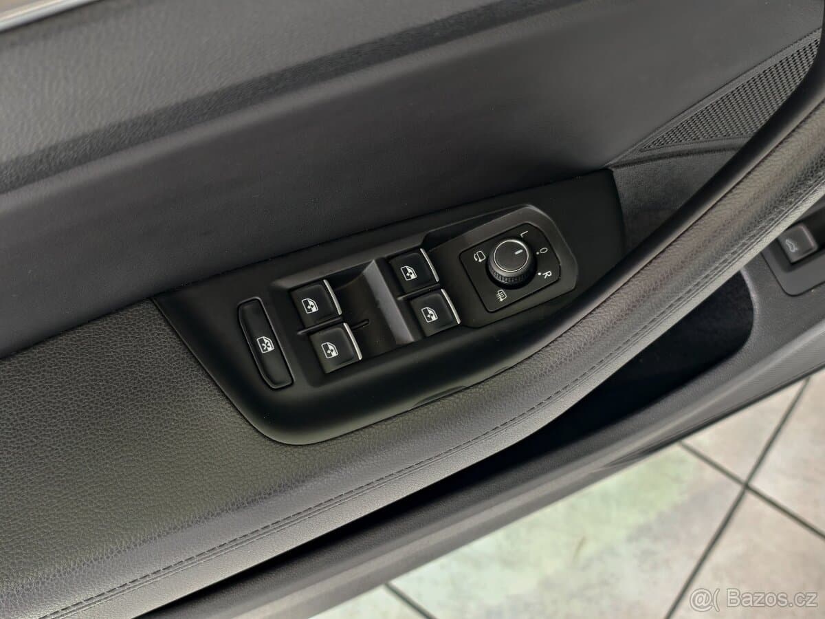 2019 Volkswagen PASSAT - 17