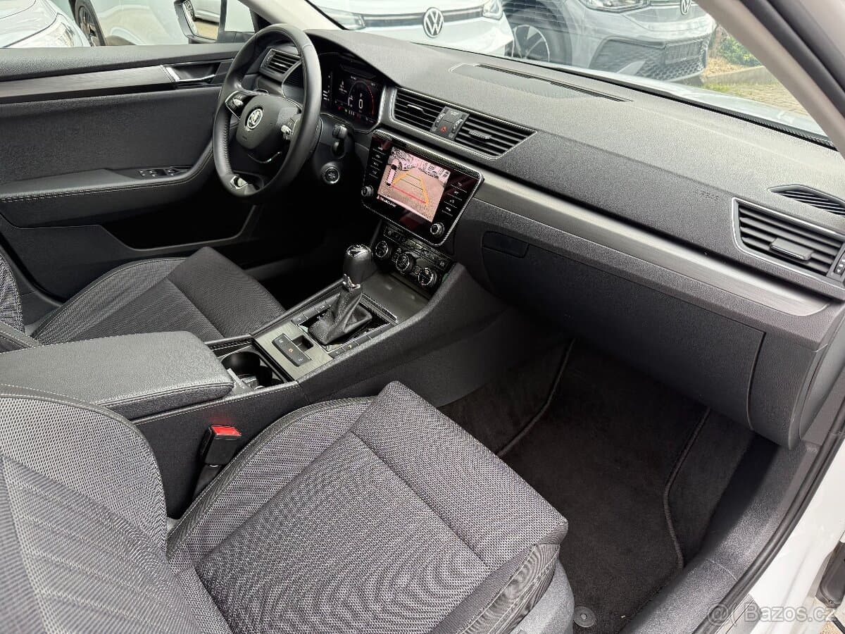 2021 Škoda SUPERB - 17